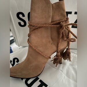 Schultz Fadhila Brownie boots size 10 New